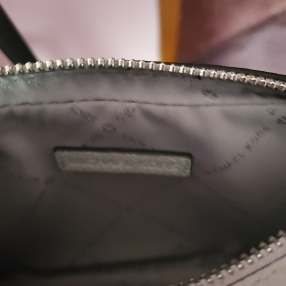 Michael Kors crossbody - Picture 5 of 7